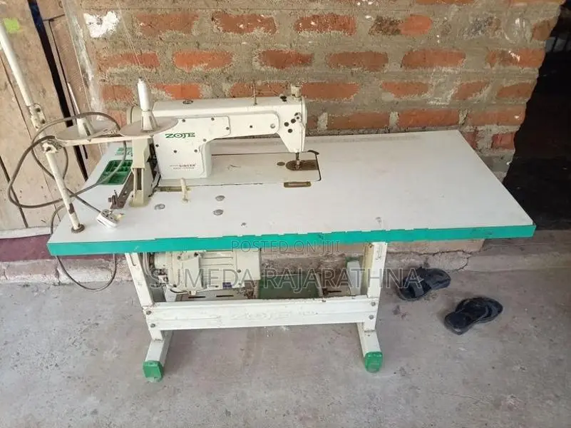 Singer Zoje Machine