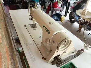 Singer Zoje Machine