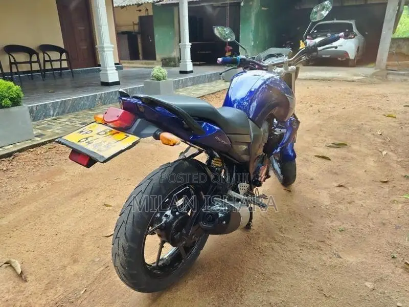 Yamaha FZ 2013