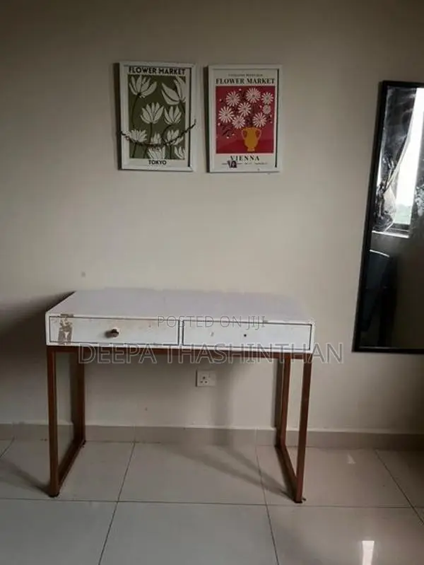 Table with Mirror