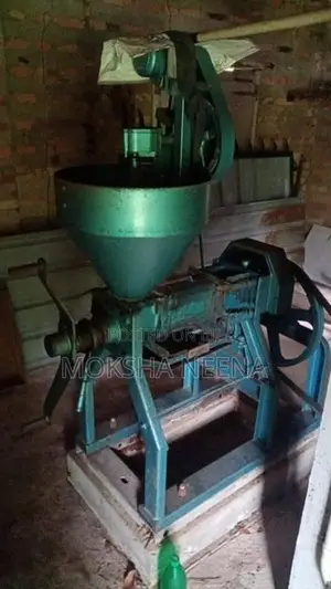 Oil Expeller Machine