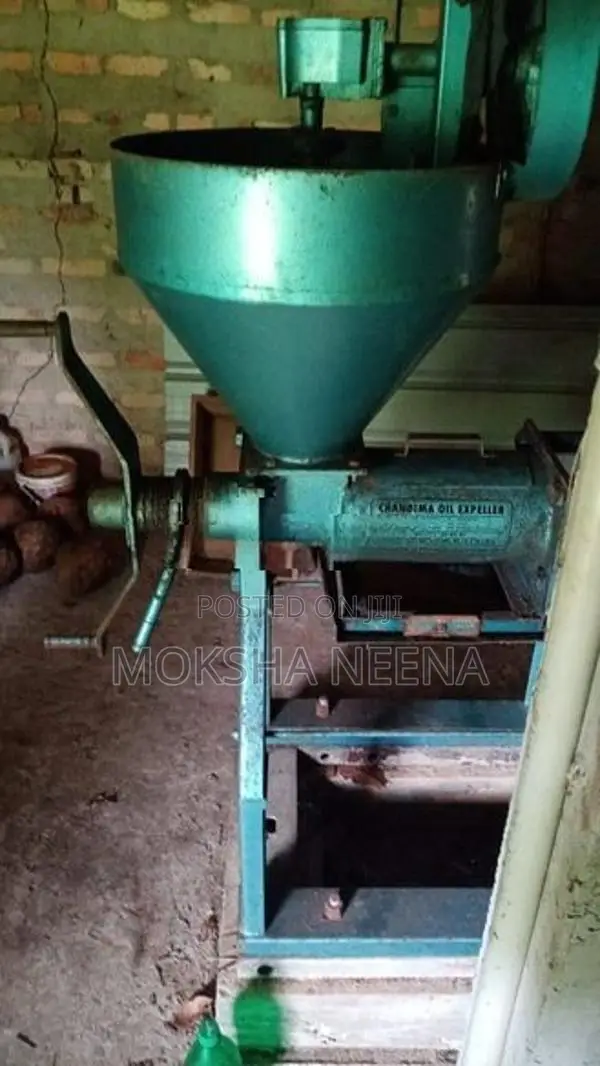 Oil Expeller Machine