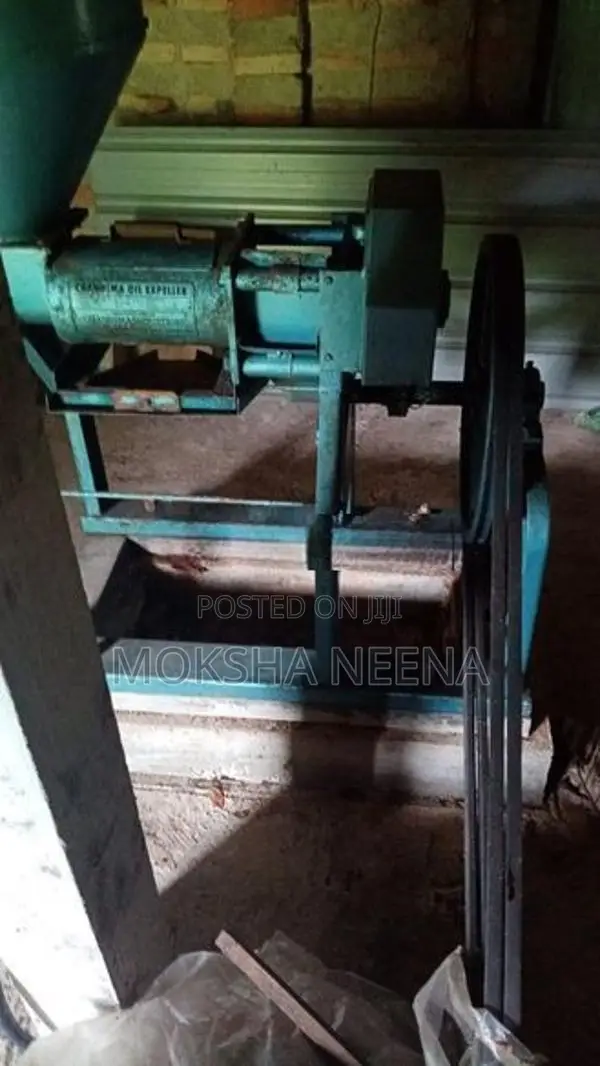 Oil Expeller Machine