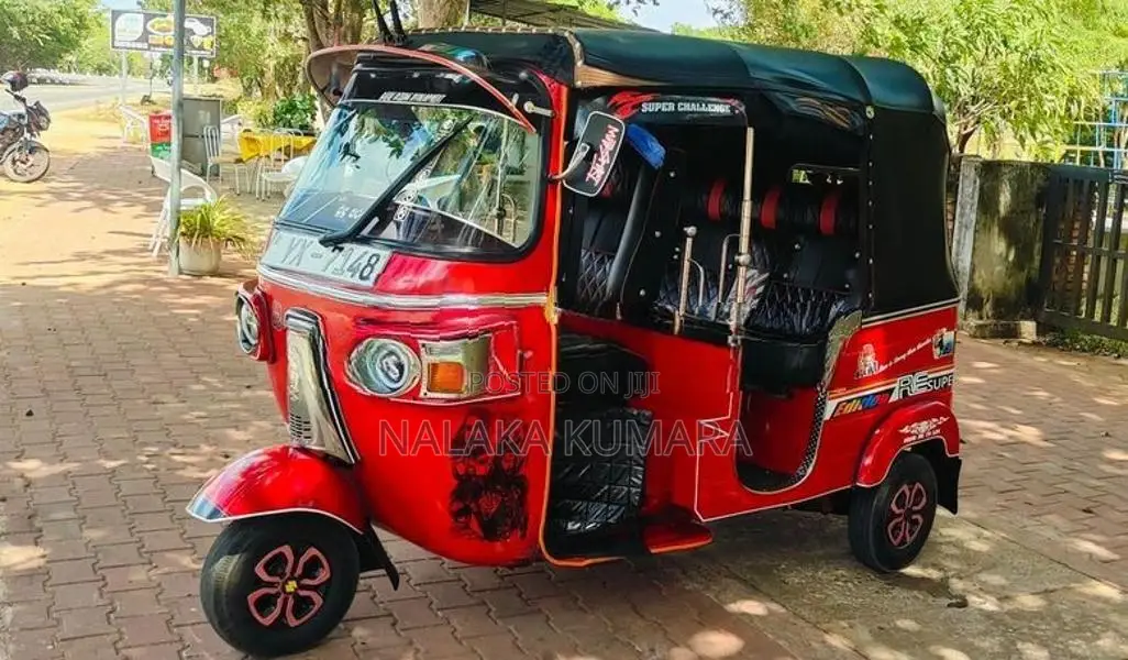 Bajaj RE 2012