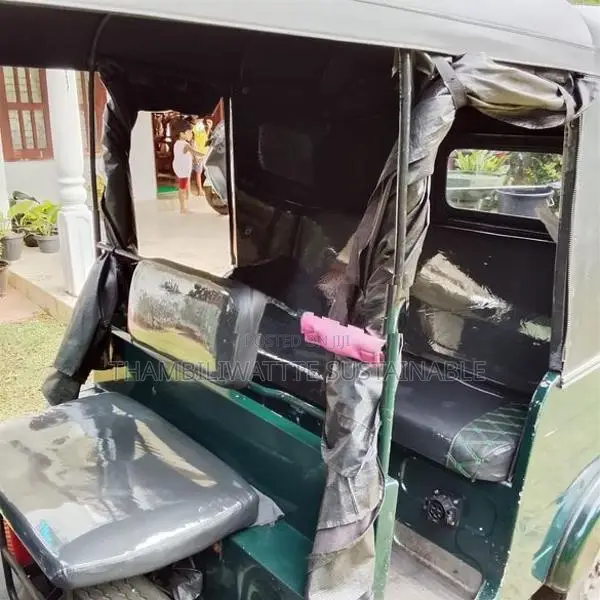 Bajaj RE 2024