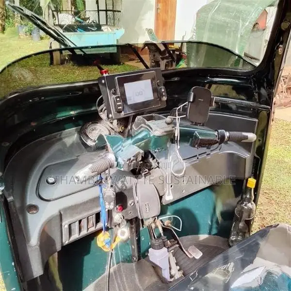 Bajaj RE 2024