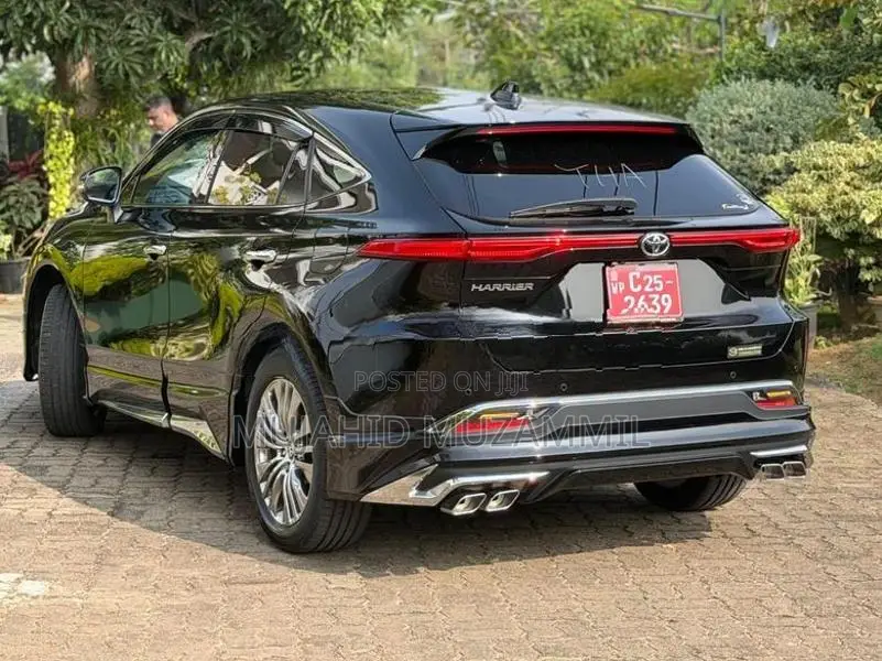 Toyota Harrier 2024