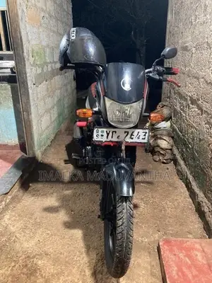 Bajaj Platina 125 2012