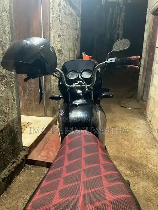 Bajaj Platina 125 2012