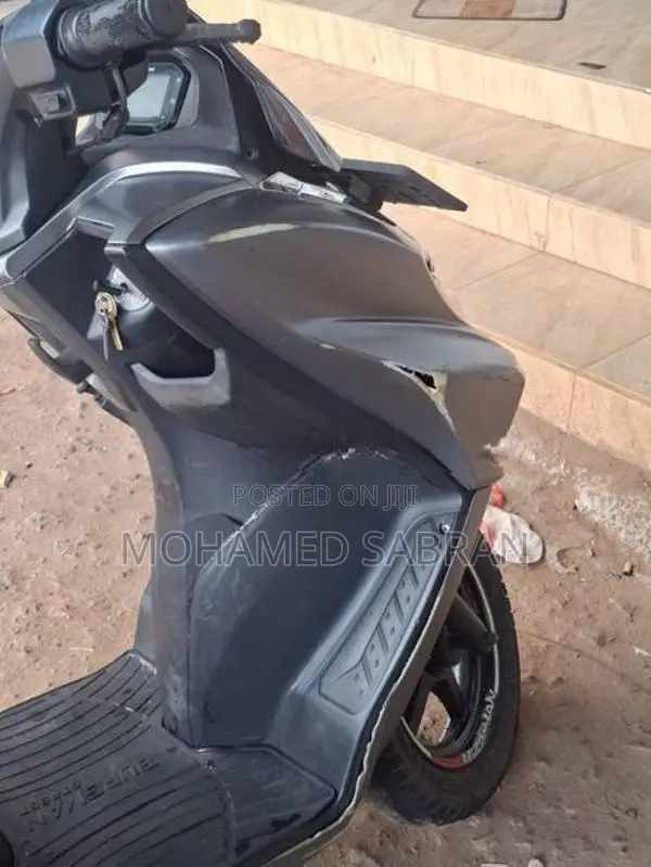 Suzuki Burgman 2019