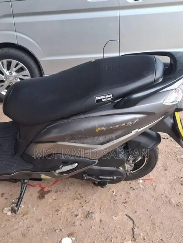 Suzuki Burgman 2019