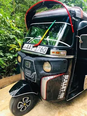 Bajaj RE 2014