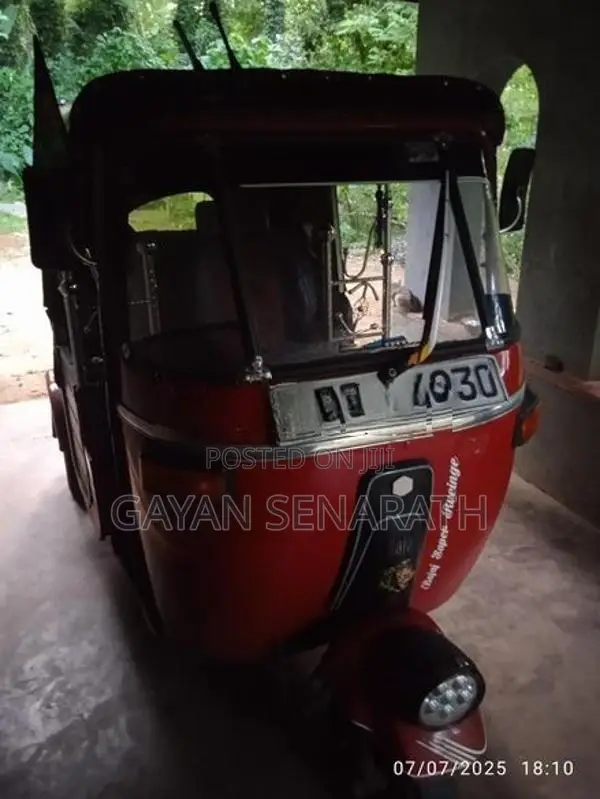 Bajaj RE 2 Stroke 2004