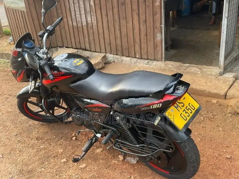 Bajaj Pulsar 180 2013