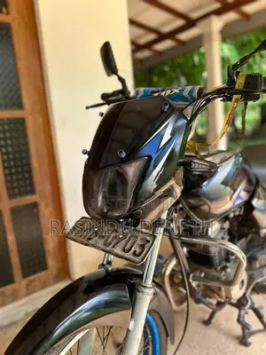 Bajaj CT100 2005