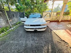 Mitsubishi Galant 1989