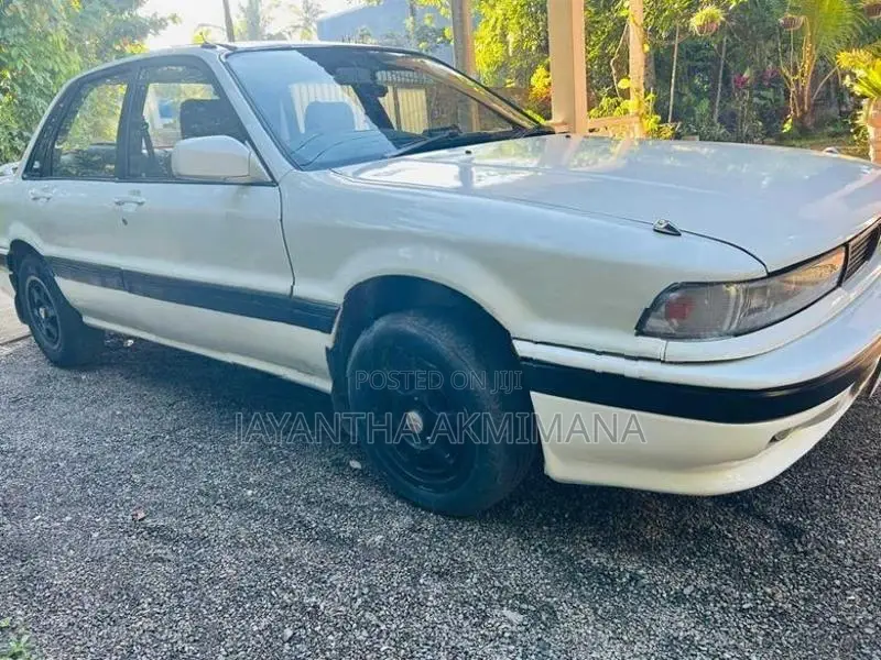Mitsubishi Galant 1989