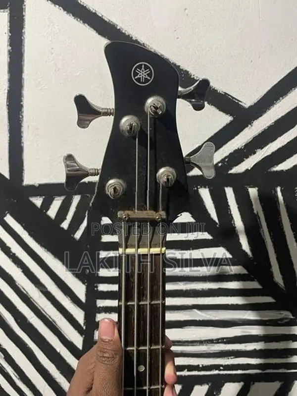 Yamaha Trbx 174 Guitar