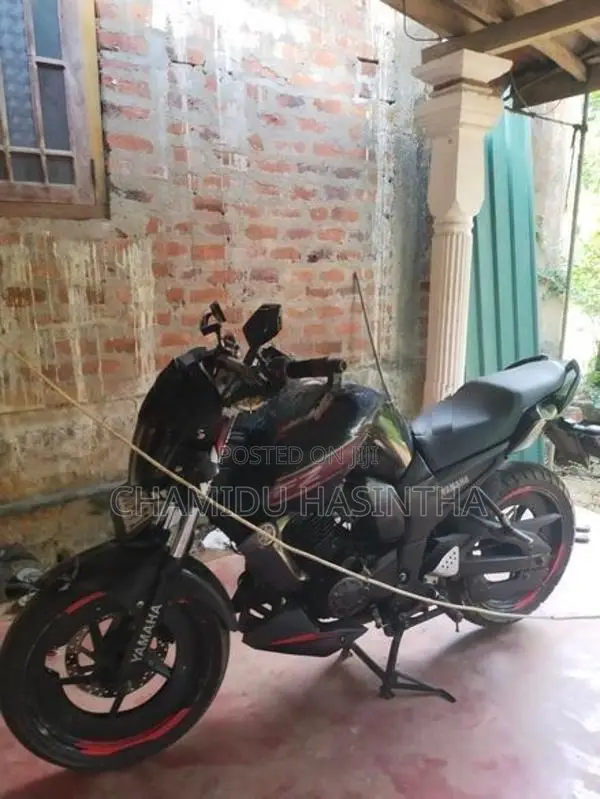 Yamaha FZS V1 2014