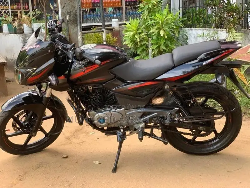 Bajaj Pulsar 180 2017