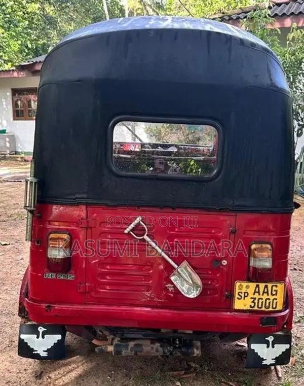 Bajaj RE 2012
