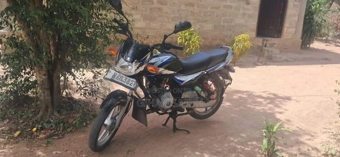 Bajaj CT100 2021
