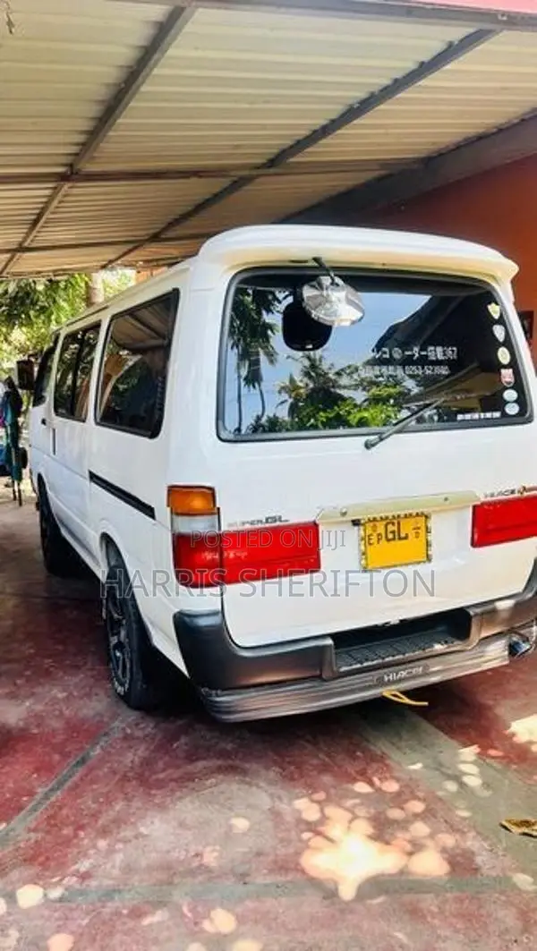 Toyota Dolphin 1997