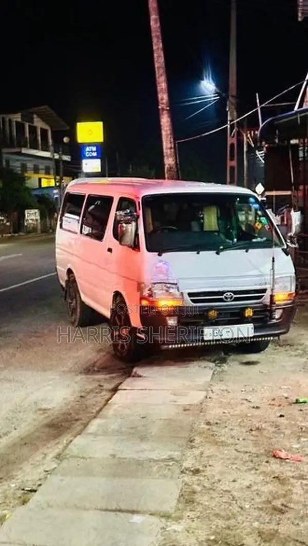 Toyota Dolphin 1997