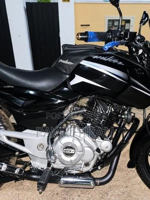 Bajaj Pulsar 150 2015