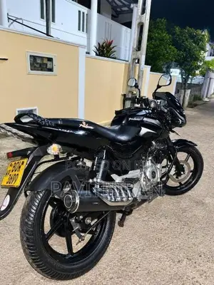 Bajaj Pulsar 150 2015