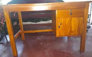 ලියන මේසය