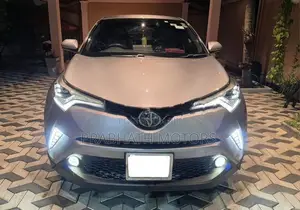 Toyota CHR NGX50 2017