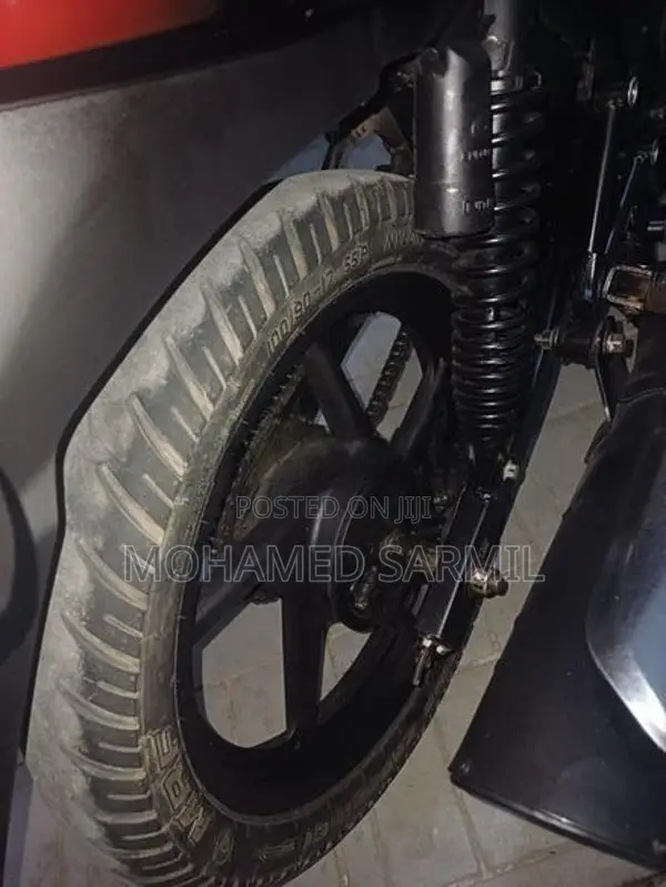 Bajaj Discover 2011