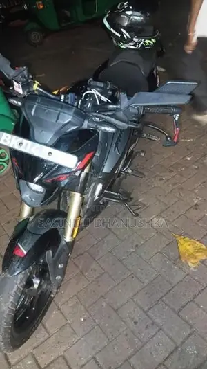 Bajaj Pulsar N160 Premium 2025