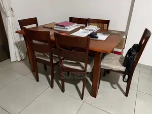 Singer Nearly New Dinning Table With 6 Chairs - Bargain