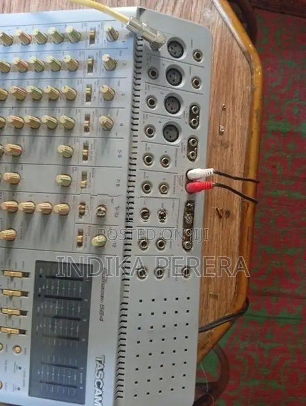 Tascam 12 Channel Mixture Japan