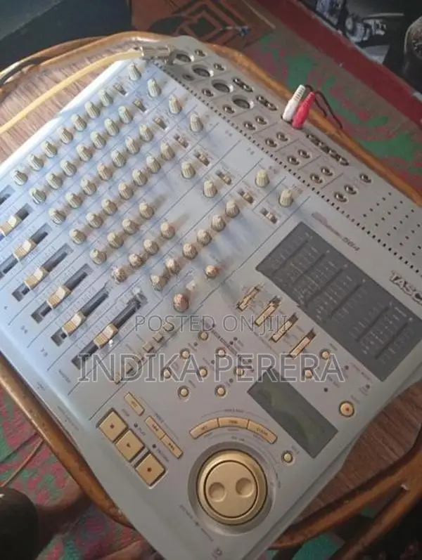 Tascam 12 Channel Mixture Japan