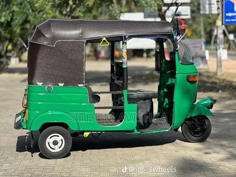 Bajaj RE 2005