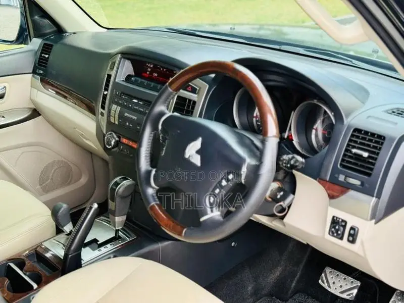 Mitsubishi Montero 3.2 GLS Highest Spec 2016