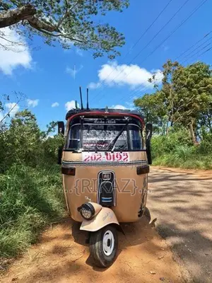 Bajaj RE 1995