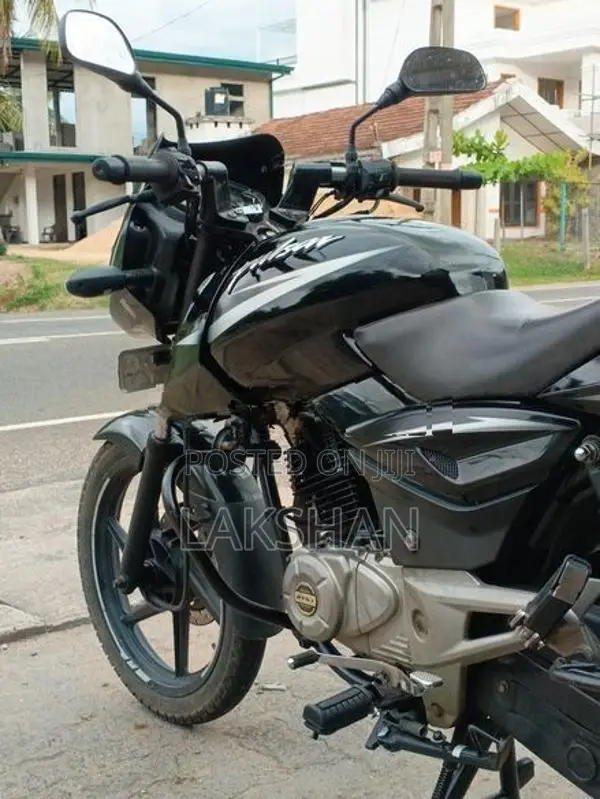 Bajaj Pulsar 150 2021