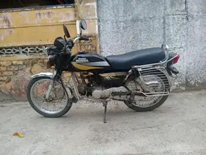 Hero CD 100 2002