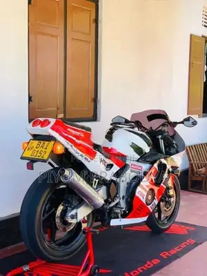 Honda CBR 250RR 2010