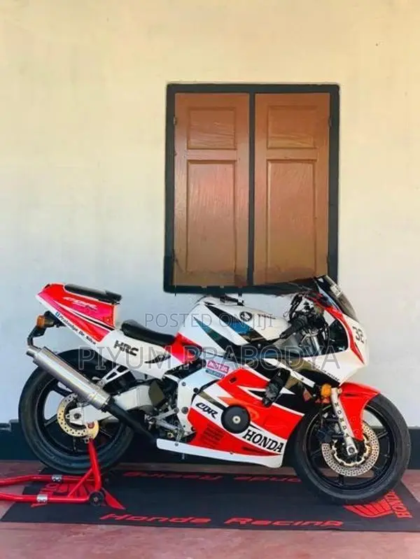 Honda CBR 250RR 2010