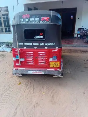 Bajaj RE 2016
