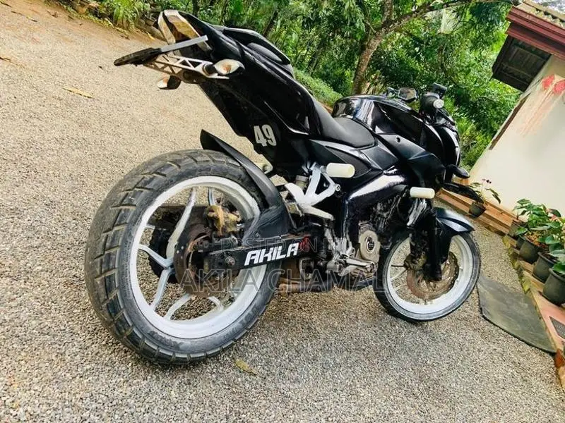 Bajaj Pulsar NS200 2013