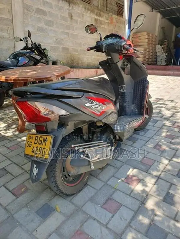 Honda Dio 2018