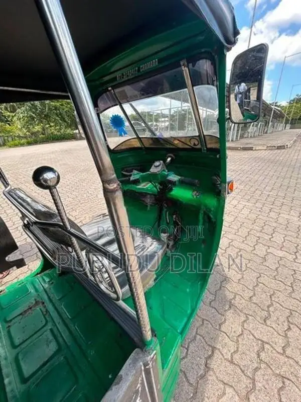 Bajaj RE 2007