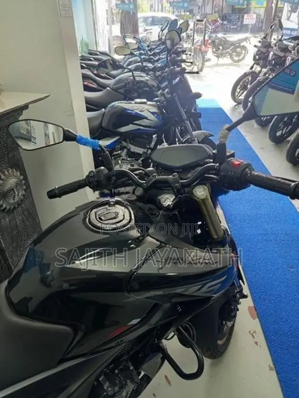 Bajaj Pulsar N160 Premium 2026
