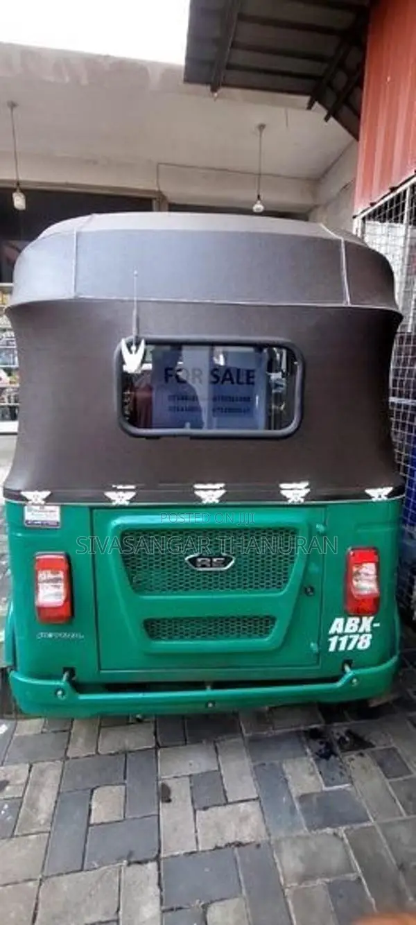 Bajaj RE 2026